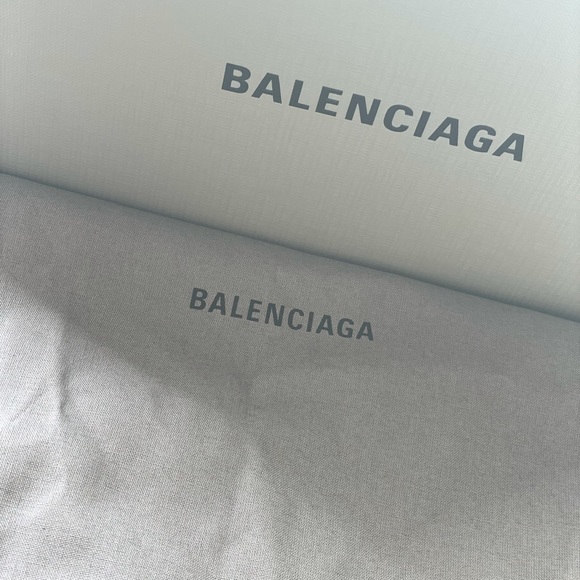 Balenciaga slide sandals - Picture 5 of 8